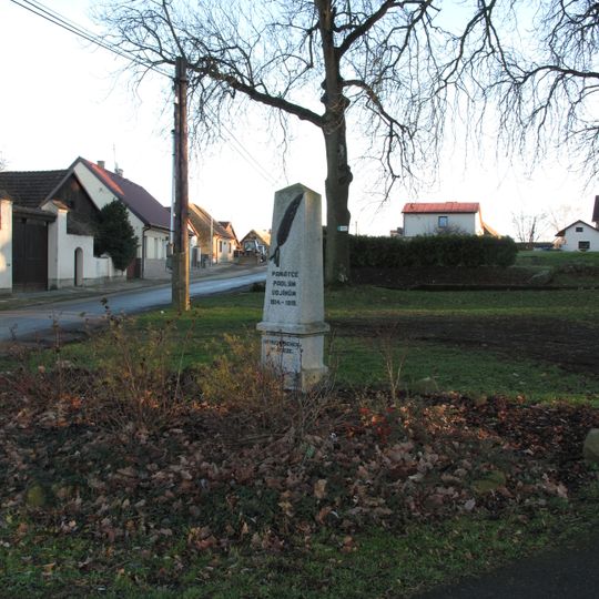 Pomník padlým ve Pteníně