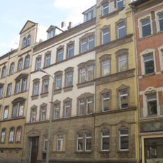 Mietshaus in geschlossener Bebauung Zietenstraße 32