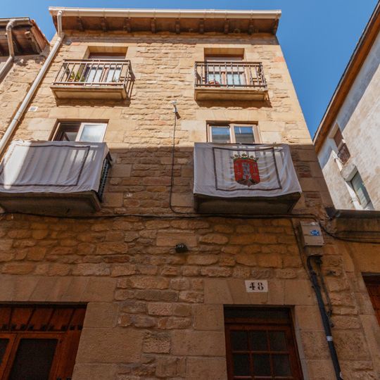 Casa Santa Engracia 48