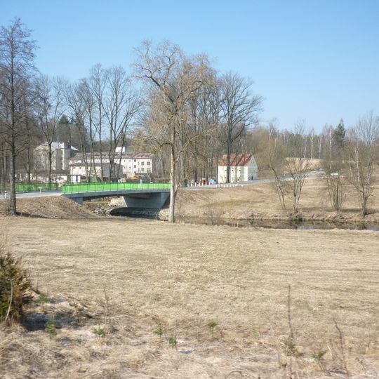 Most ulice U Dolního Skrýchova přes Nežárku