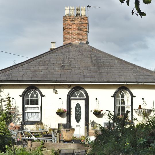 Manor House Lodge, Netherton