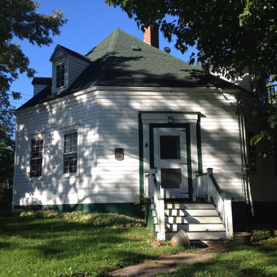 Maison octagonale Fraser