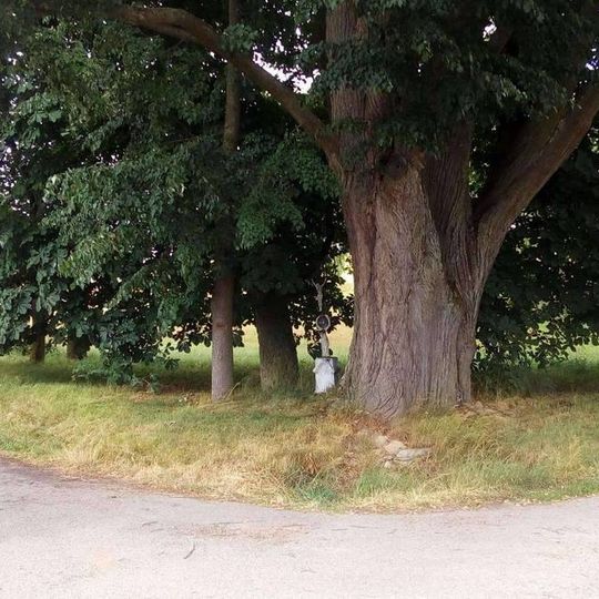 Kříž u Bedřichova