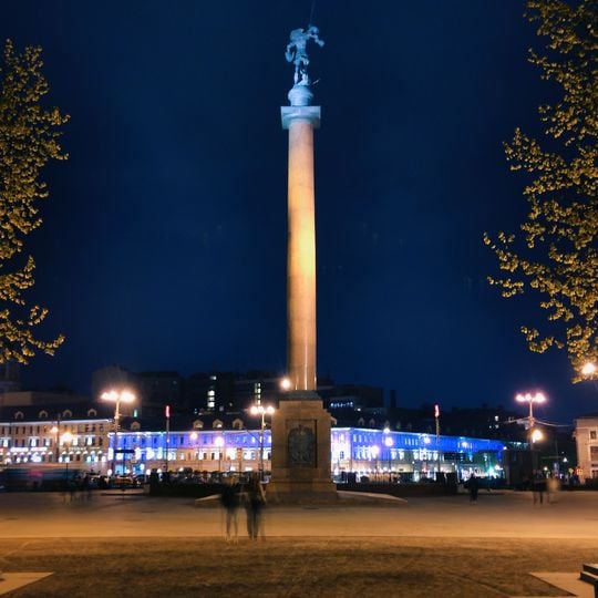 Xizmat burchini bajarishda halok bo‘lgan huquqni ta‘minlash askarlari yodgorligi
