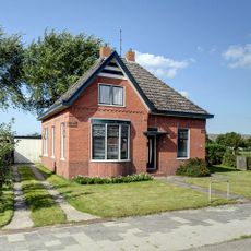 Arbeiderswoning met aangebouwde schuur