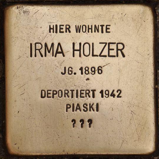 Stolperstein en memoria de Irma Holzer
