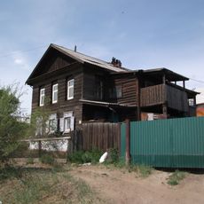 Дом, в котором жил в ссылке народоволец, краевед, один из организаторов и видных деятелей Кяхтинского отделения русского географического общества Чарушин Н.А.