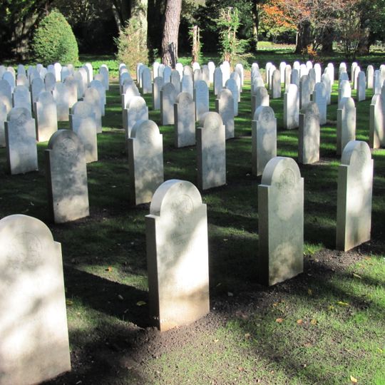 Niederländische Kriegsgräberstätte Hamburg