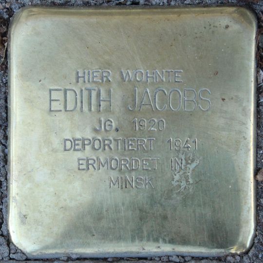 Stolperstein en memoria de Edith Jacobs