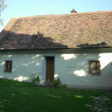 Bibliothek, Mesnerhaus, Nebengebäude