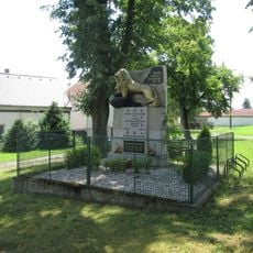 Pomník padlým ve Chlumu