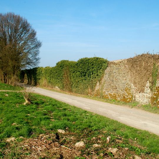 Mur d'enceinte de l'abbaye de Villers-la-Ville