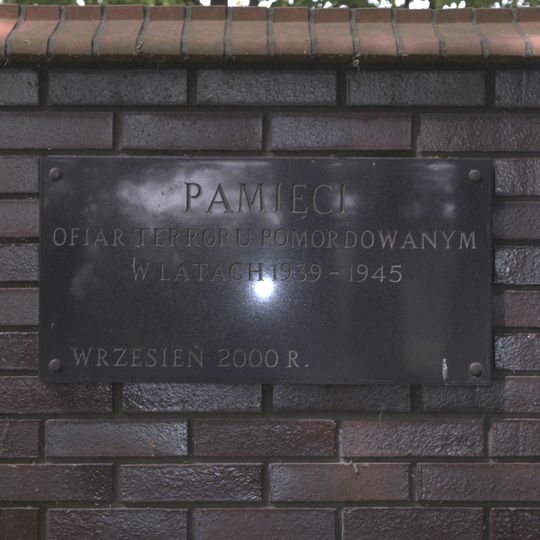 Mogiła zbiorowa z II wojny światowej w Studzieńcu