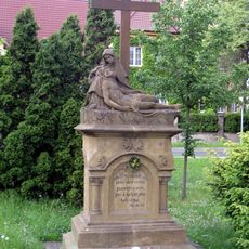 Socha Piety v Revoluční ulici v Poděbradech