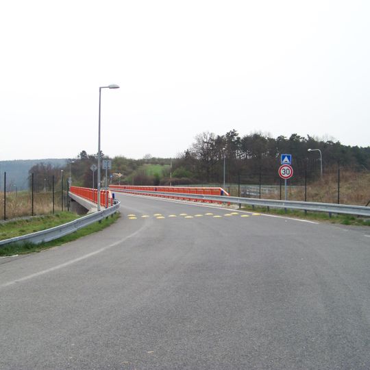 Bridge of Za ovčínem street přes Pražský okruh