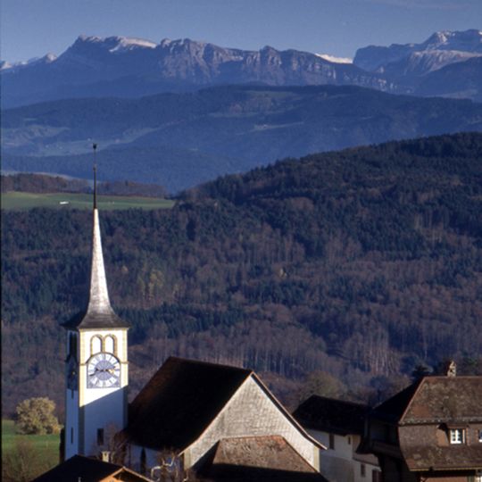 Reformierte Kirche und Pfarrhaus