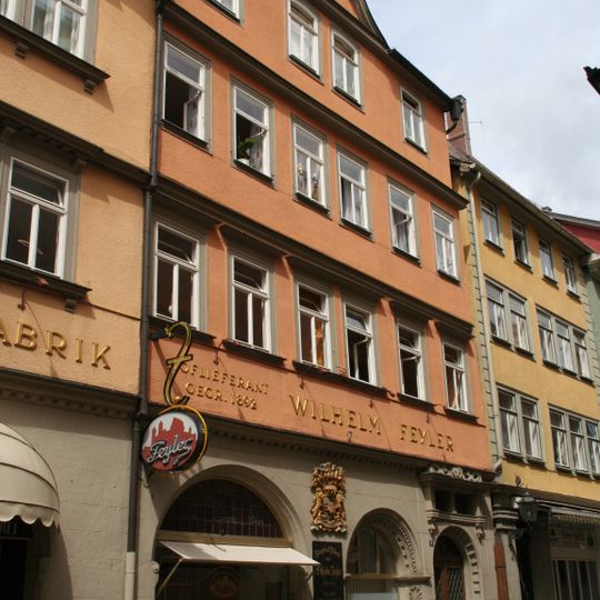 Wohn- und Geschäftshaus