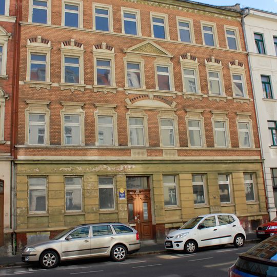 Mietshaus William-Zipperer-Straße 89