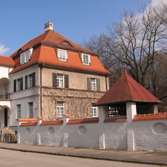 Malerische Villa