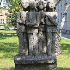 Statue Lorystraße 37, Vienna