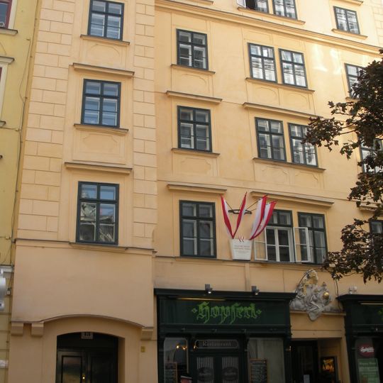 Miethaus, Zur heiligen Dreifaltigkeit