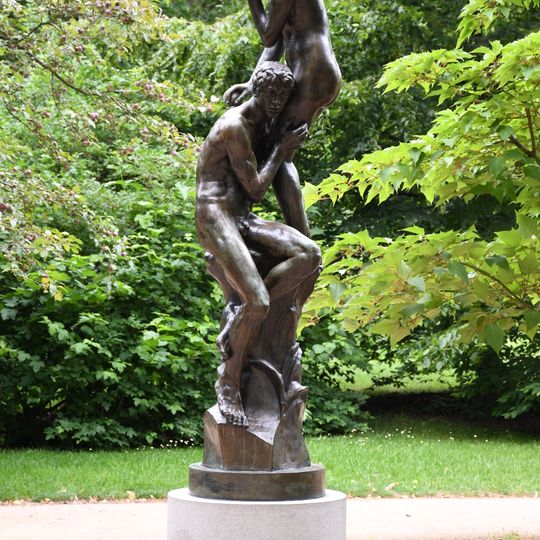 Socha Vyhnání z ráje