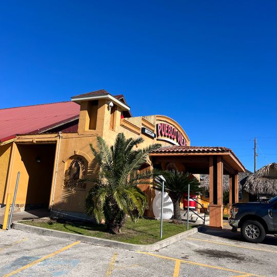 Pueblo Viejo Livingston