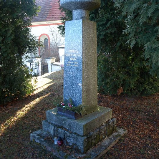 Pomník padlým v Česticích