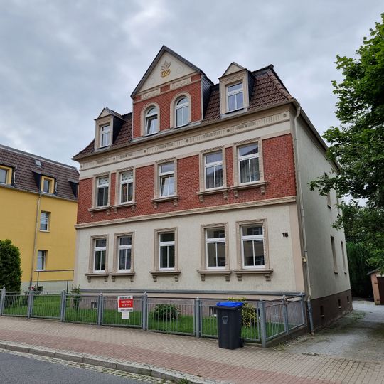 Wohnhaus in offener Bebauung Belmsdorfer Straße 15