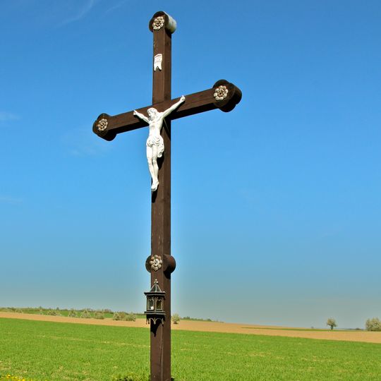 Kříž východně od Rusína