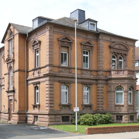 Hindenburgstraße 14