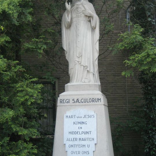 Statue of Sacred Heart of Jesus Christ