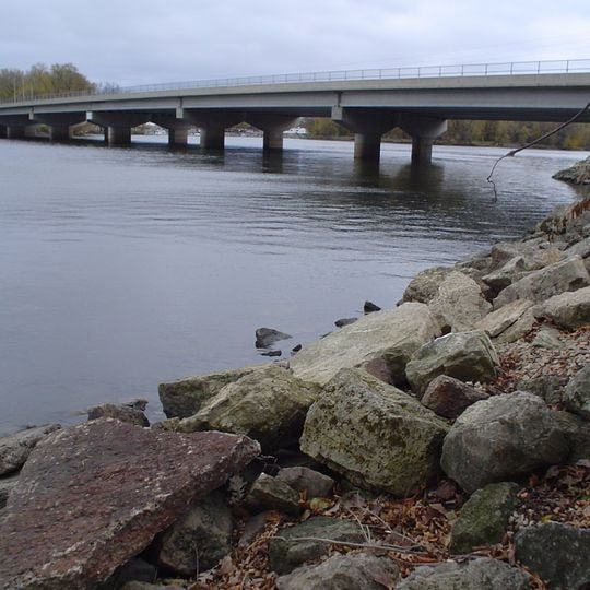 La Crosse West Channel Bridge