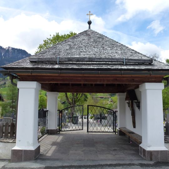 Neuer Friedhof mit Umgrenzung und Torbau