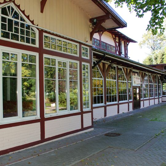 Курзал курорта Раушен: главный корпус