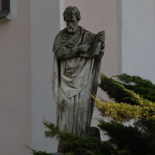 Socha severně od kostela v Nalžovských Horách