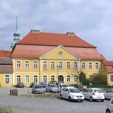 Herrenhaus (Einzeldenkmal zu ID-Nr. 09301406) St.-Barbara-Platz 3; 3a