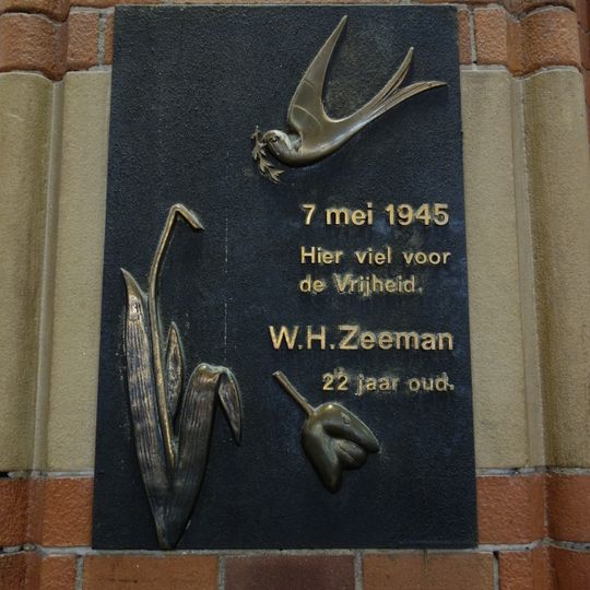 Monument op het Centraal Station