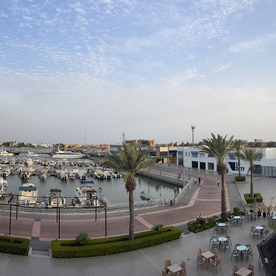 شاطئ درة العروس