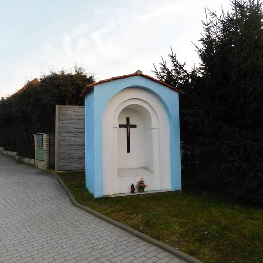 Výklenková kaplička v Poříčí nad Sázavou