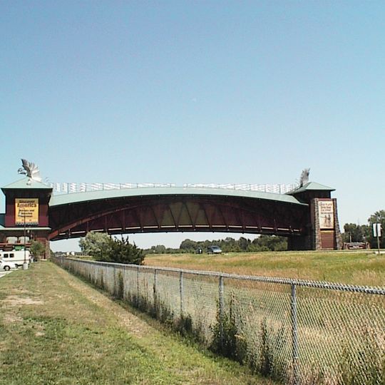 Great Platte River Road Archway Monument