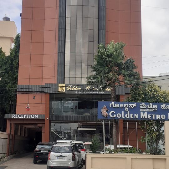 GoldenMetroHotel