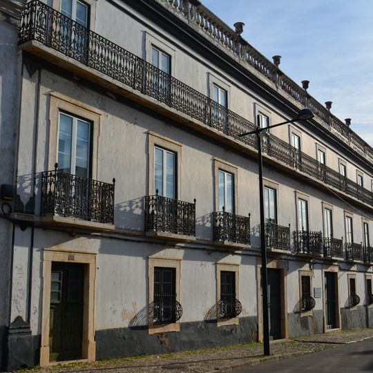 Imóvel sito no Largo dos Combatentes da Grande Guerra, 12