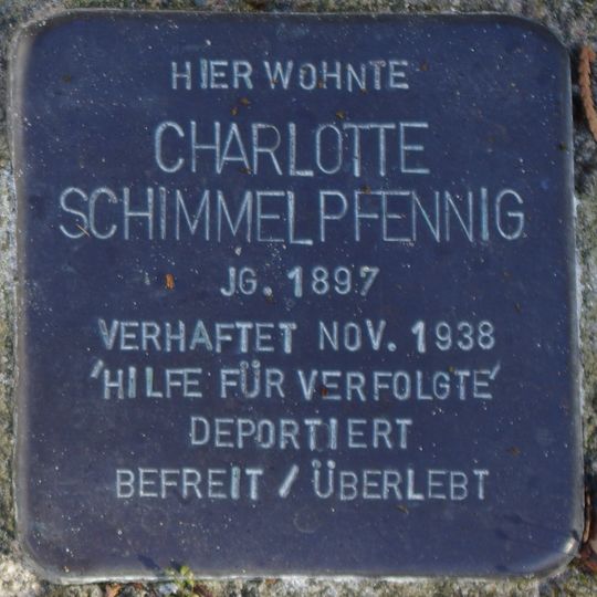 Stolperstein en memoria de Charlotte Schimmelpfennig