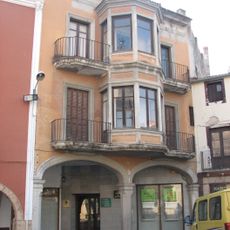 House in plaça Farners, 6-7