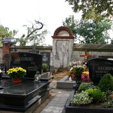 Ogrodzenie cmentarza w Wierzchu