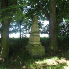 Kříž severozápadně od Plané u cesty