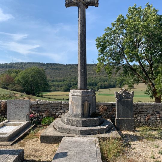 Cemetery cross of Romanèche