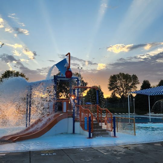 Star City Shores Aquatic Center & Water Park
