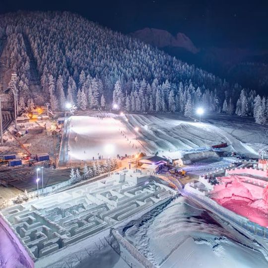 Snowlandia Śnieżny Labirynt